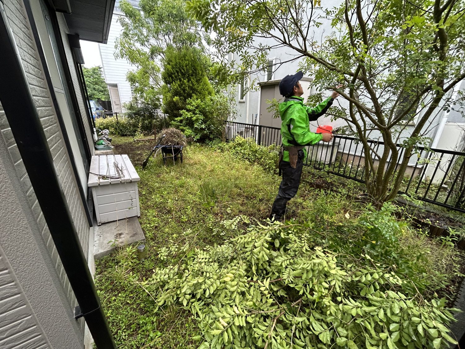 葉山町にて人工芝施工